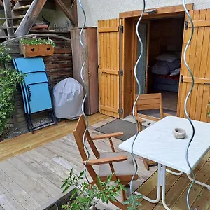 Appartement A4 Km De Megève Très Joli Avec Jacuzzi ,vue Sur Les Montagnes Au Calme, Praz-sur-Arly
